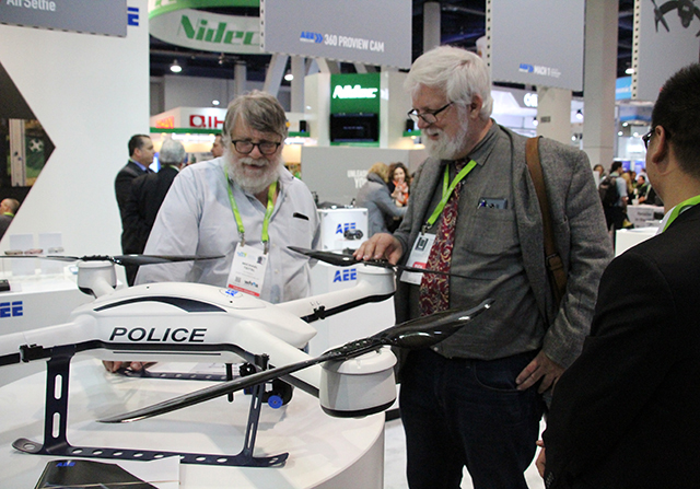 AEE與高通合作推出MACH1，多款新品亮相2018美國(guó)CES展覽會(huì)